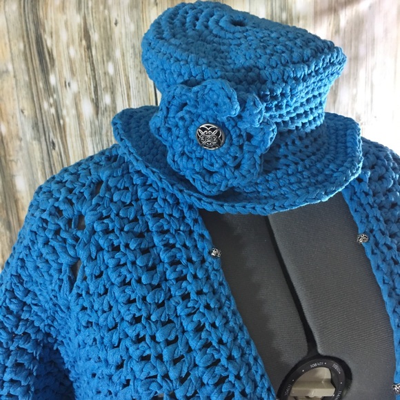 NEW Sweater/Hat Set (2-piece set) - Picture 9 of 12